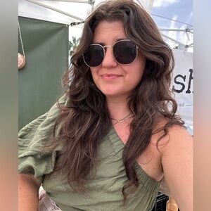 Meet your Posher, Amanda